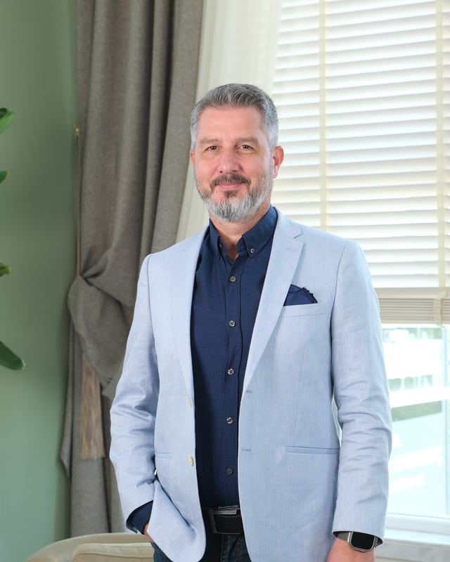 Prof. Dr. Ömer Karakoç